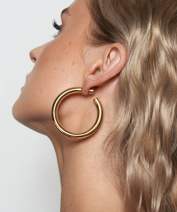 SIGNATURE HOOPS Ø 50 MM GOLD PLATED